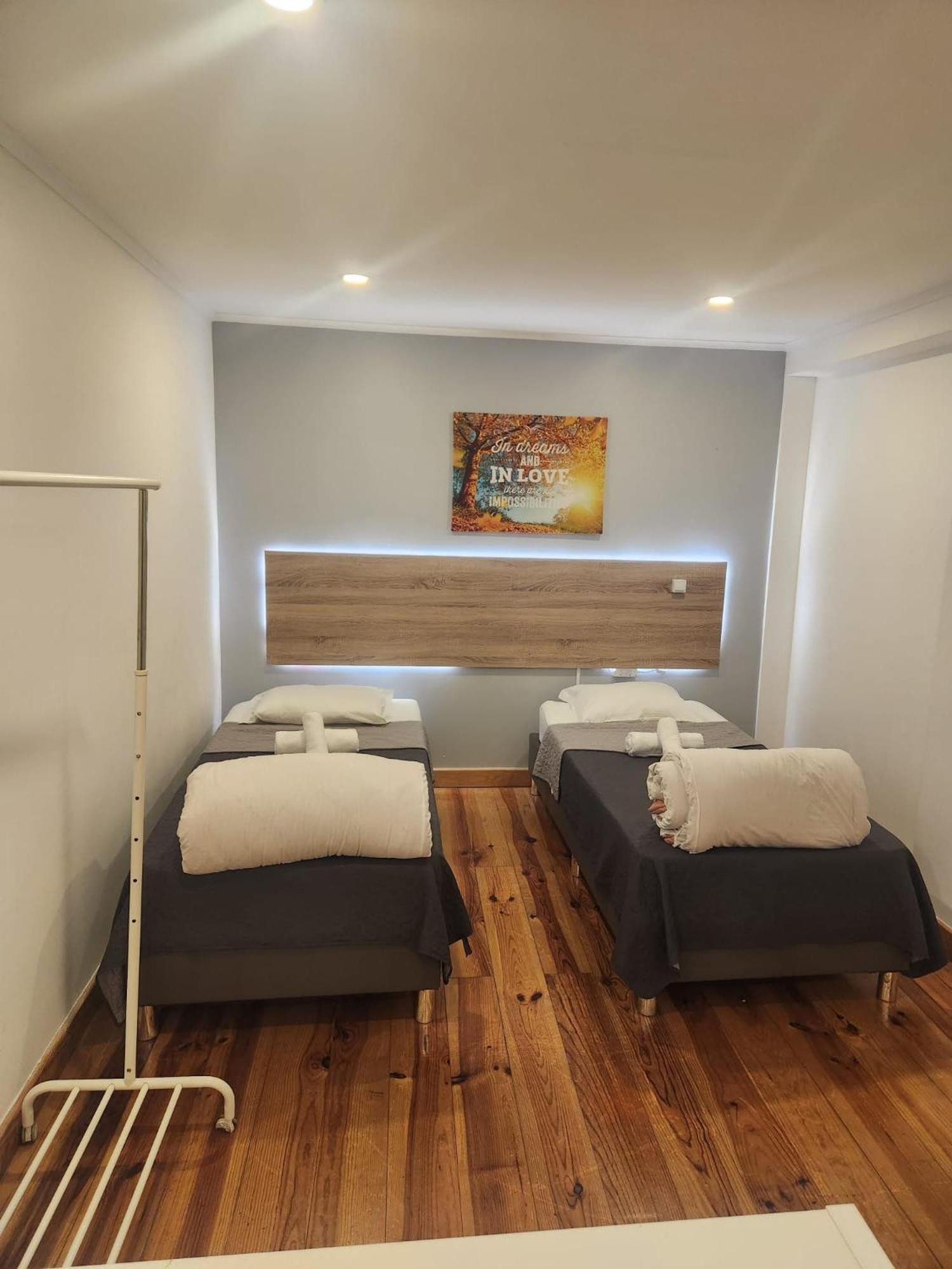 Daora Lisbon Low Cost Hostel Εξωτερικό φωτογραφία